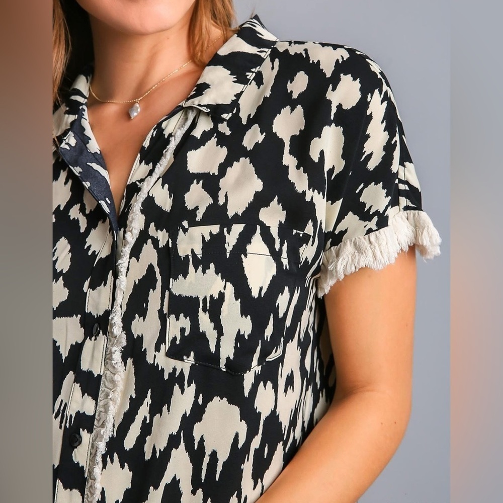 Umgee Button Up Shift Dress - Picture 2 of 10